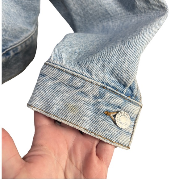 VTG 90's GUESS by George Marciano Light Wash Denim Jacket with Velvet Collar - Picture 3 of 10